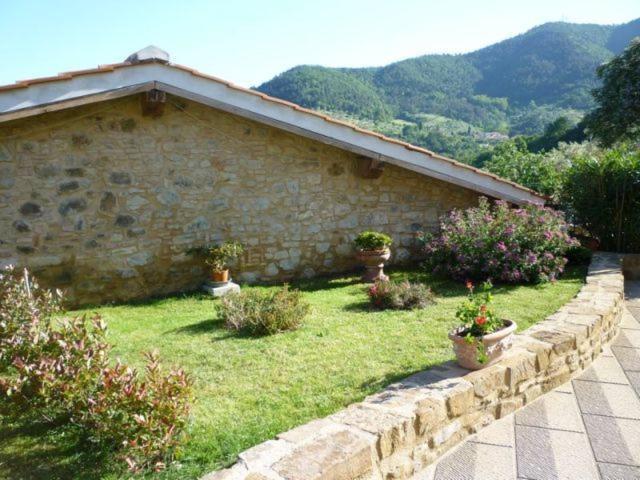 Agriturismo Casa Belvedere Bacchereto Exterior photo